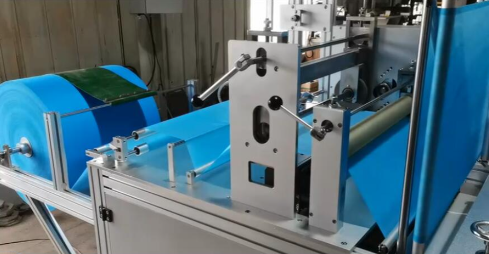 小廠閉眼沖！河南邦恩這款手術帽制造機，不用大場地也能擴產?